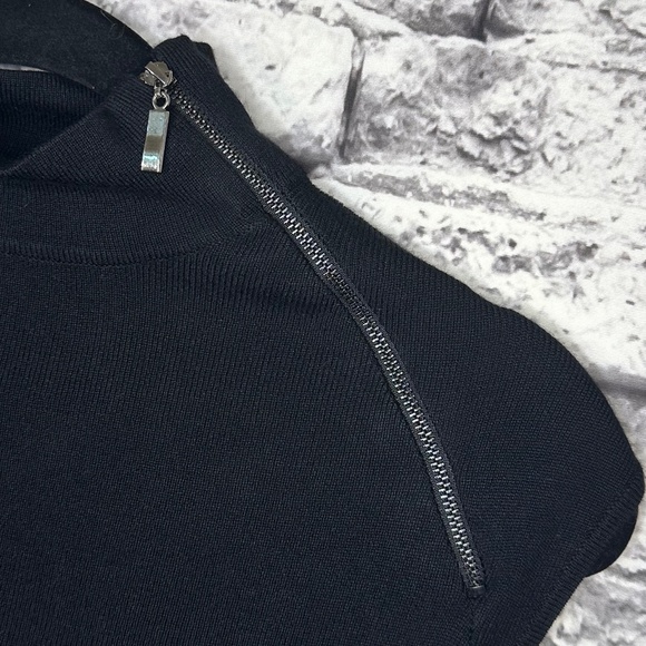 Carmen Marc Valvo Black Sleeveless Top Size Medium - Picture 7 of 7